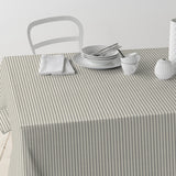 Nordfavn Ibiza Duegrå – Akrylduk med tverrgående striper i linlook, bord