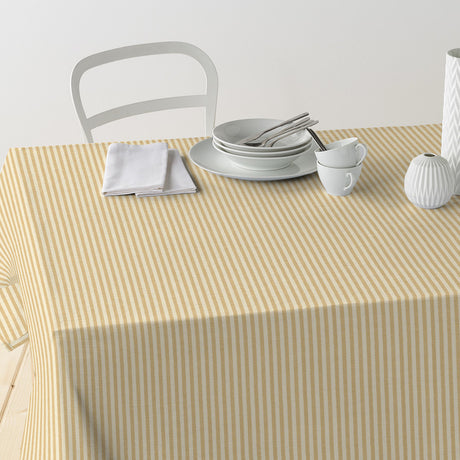 Nordfavn Ibiza Støvet Okergul – Akrylduk med tverrgående striper i linlook, bord
