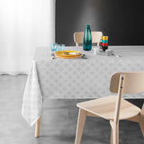 Orphee – Damaskduk med fint, geometrisk vevd mønster – 140 x 240 cm, miljø