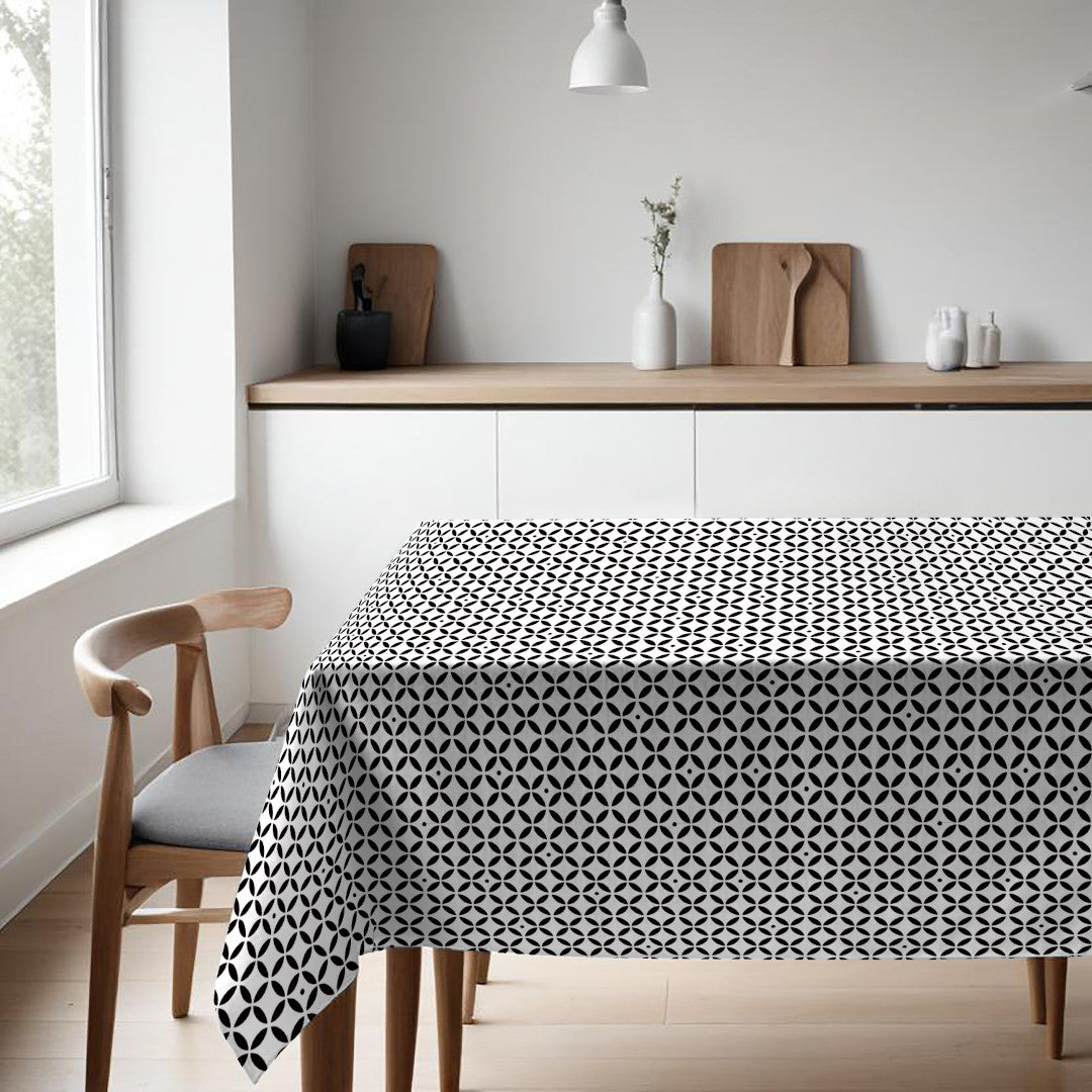 Raipur Black – Moderne svart/hvit voksduk med grafisk mønster, kjøkken