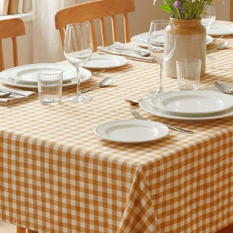 Sennepsgul Nordisk Ruter – Akrylduk i rustikt linlook miljø