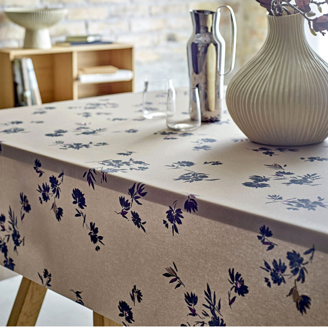 Silhouette Cloud Grey – Södahl akrylduk i 100 % bomull med antiskli miljø