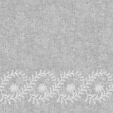 Silva Grå – Grå voksduk med elegant ornamentbord, mønster