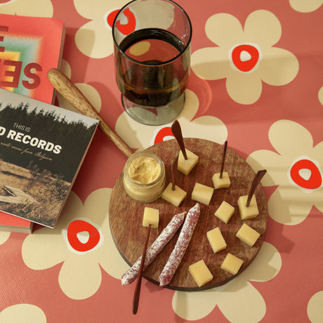 Small Big Flower Punch – Lola voksduk med vakre blomster, nærbilde