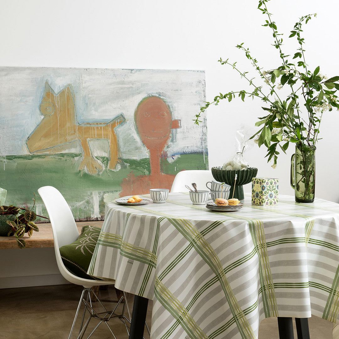 Tea Milady? Linen – Lola voksduk med stripete design, miljø