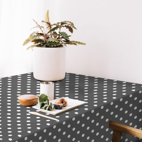 Top Dots Grey – Mørk grå voksduk med hvite prikker, miljø