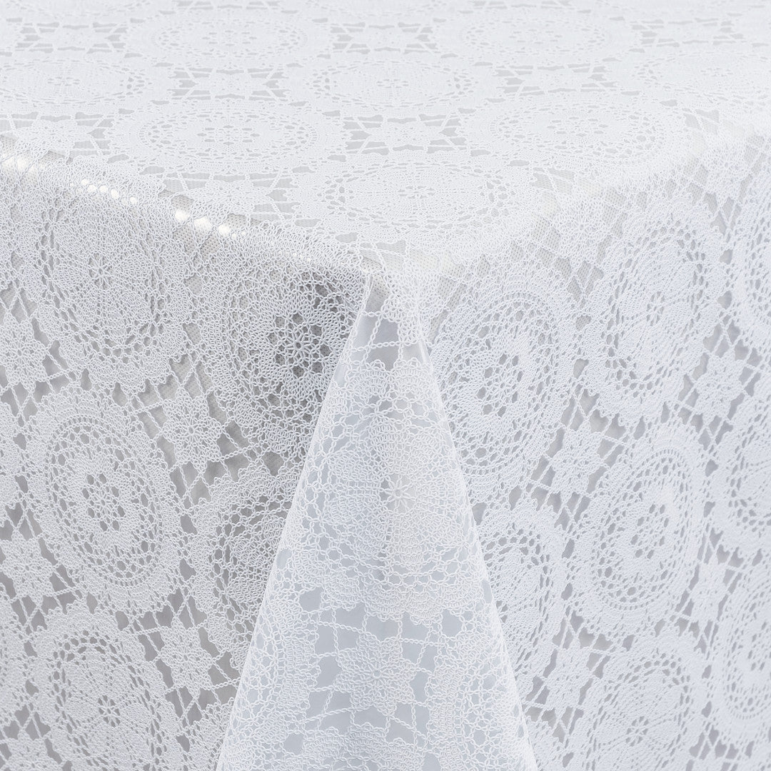 White Chantilly – Hvit blondevoksduk med klassisk rosettmønster