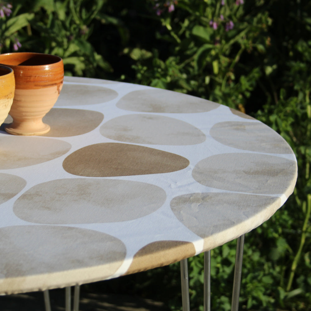 Arapoff Arena - rund akrylduk med strikkant