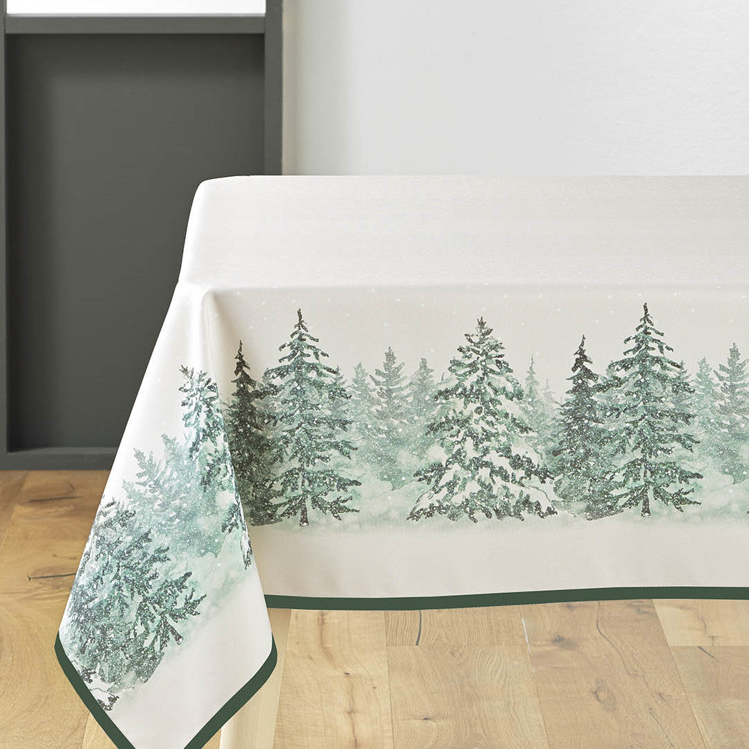 Christmas – juleduk med motiv av grantrær, 150 x 240 cm