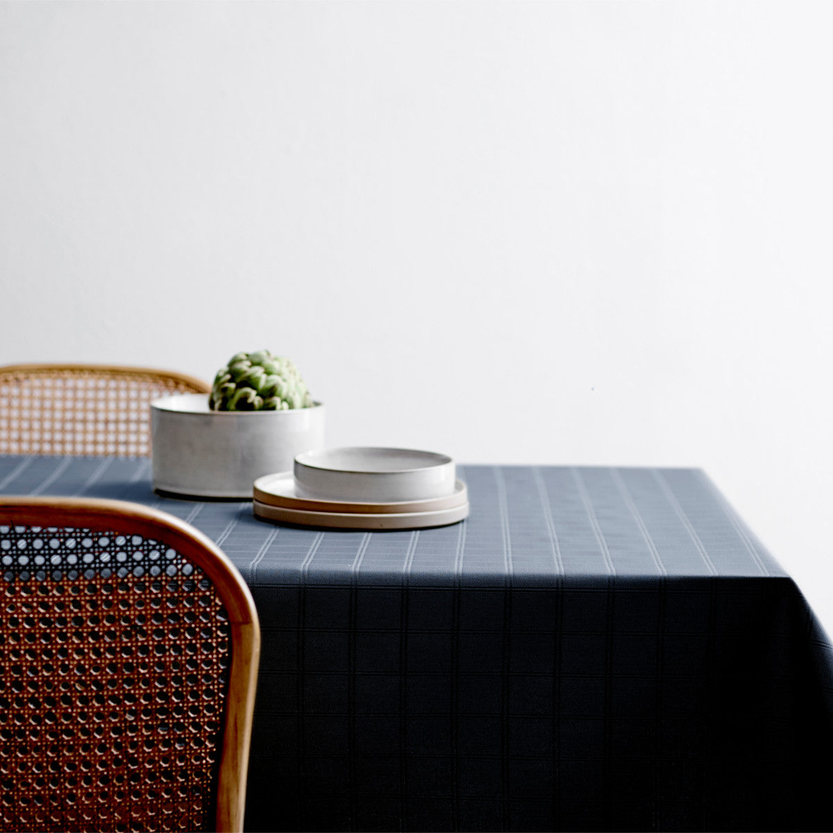 Södahl Clear China Blue, klassisk damaskvevd akrylduk med antiskli