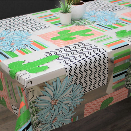 Cuzco - Gjennomsiktig voksduk med kaktuser og blomster