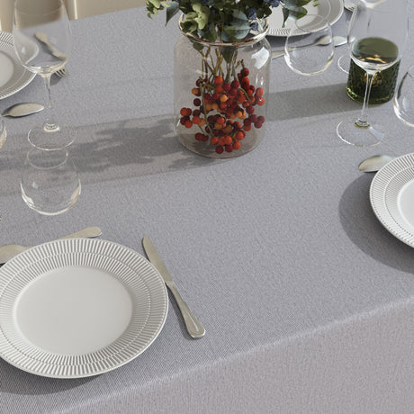 Miljøbilde med Den Nålestiplete Blå, akrylduk i blått og offwhite