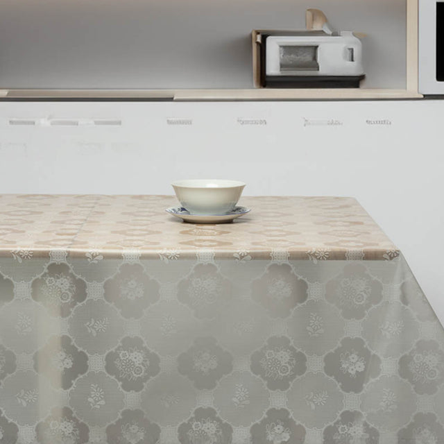 Elegant Transparente – Gjennomsiktig voksduk med blomstermønster