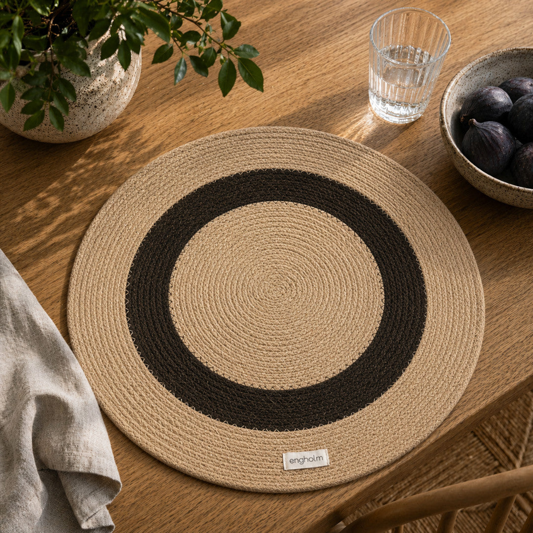 Engholm Thor Rund Spisebrikke Kaffe/Kamel – Liten Sirkel – Ø40 cm