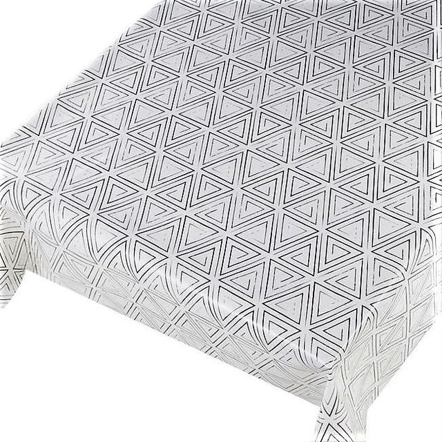 Faro White – voksduk med lett struktur i sort og hvitt