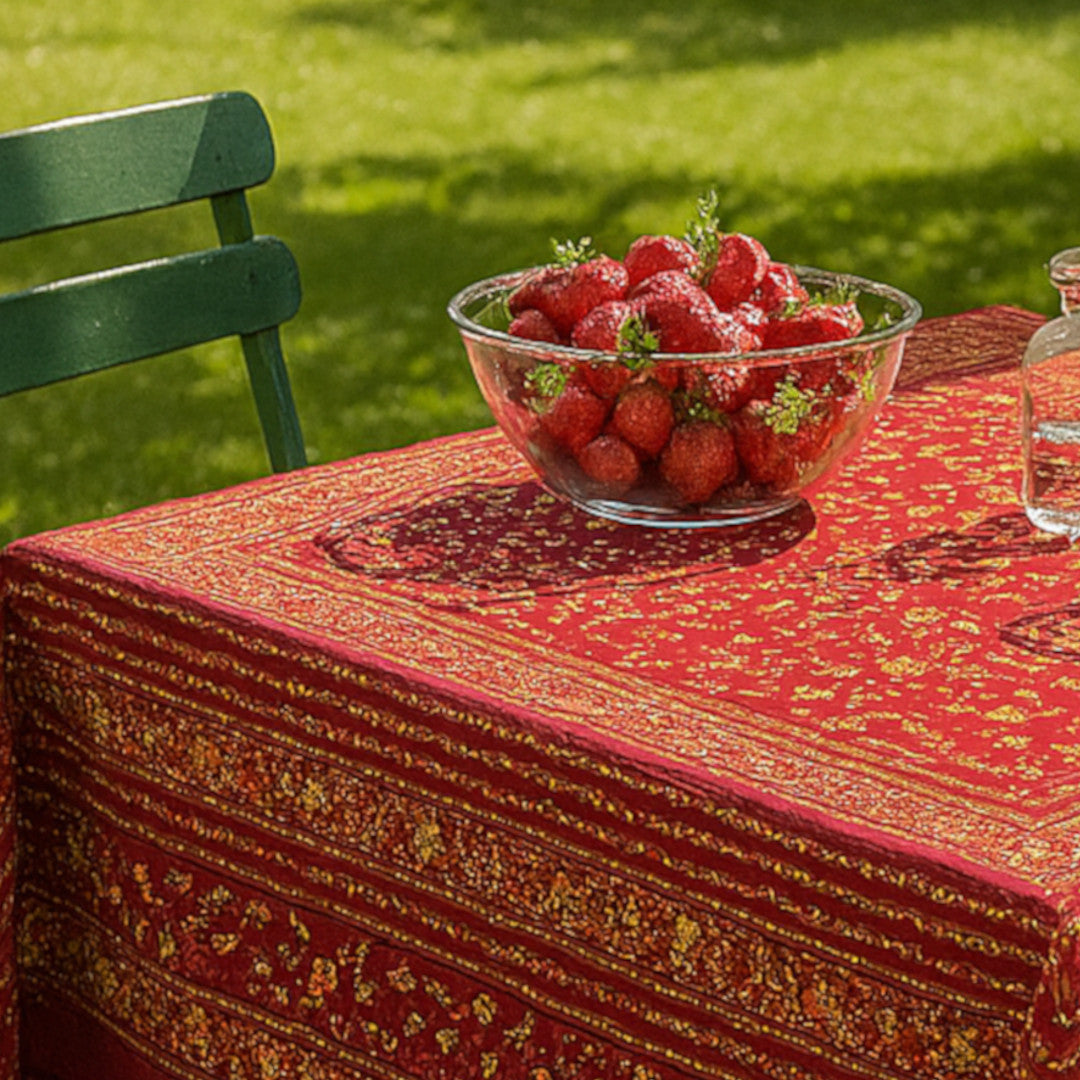 Fleurs Des Champs Rød – Rektangulær provenceduk 160 x 300 cm