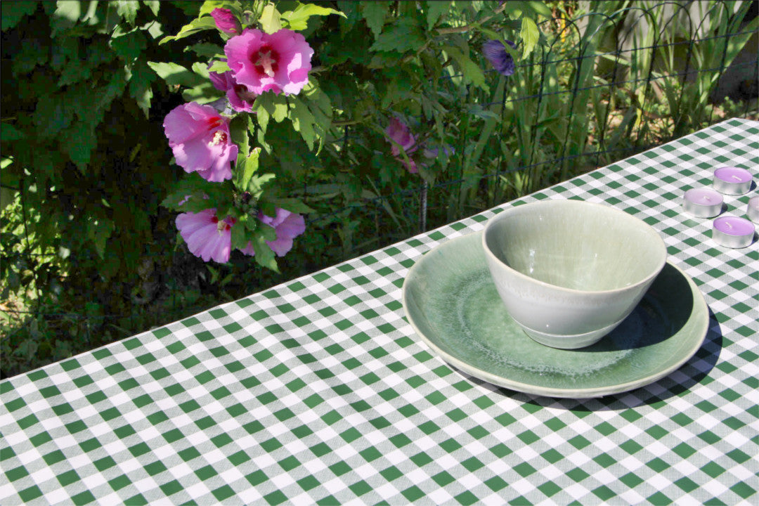 Voksduk med klassiske 1,5 x 1,5 cm ruter – 140 cm bred – grønn