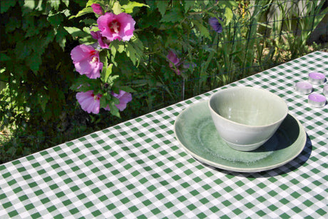 Voksduk med klassiske 1,5 x 1,5 cm ruter – 140 cm bred – grønn