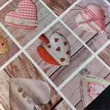 Jul med Hjerter – Julevoksduk med romantiske stoffhjerter