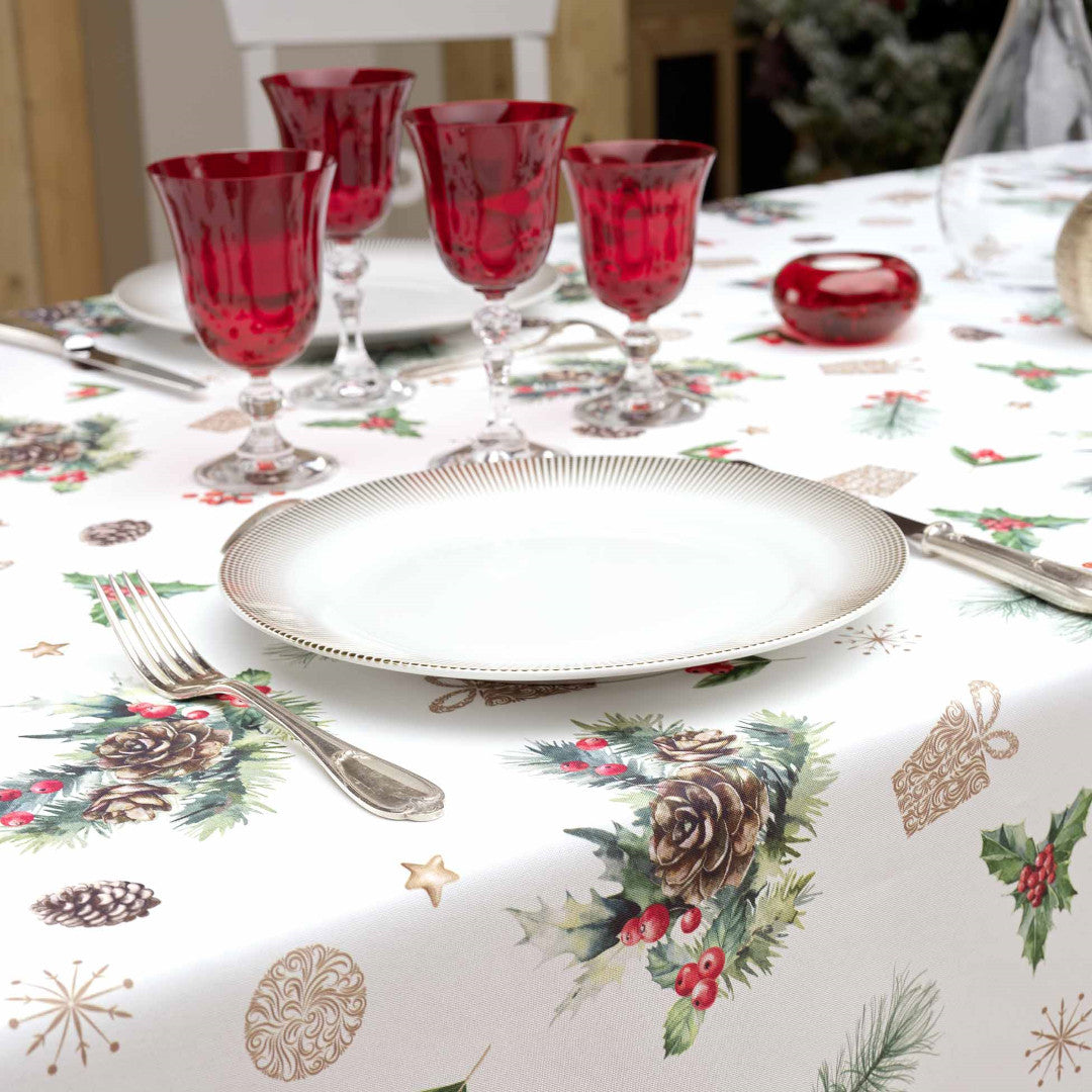 Hollystar 150 x 300 cm, rektangulær juleduk med flekkavvisende behandling, dekket bord