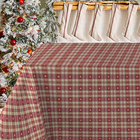Hjerter i ruter rød, 160 cm bred julevoksduk på bord