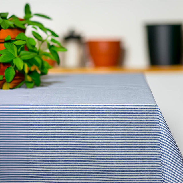 Juna Urban Line – Akrylduk med blå striper