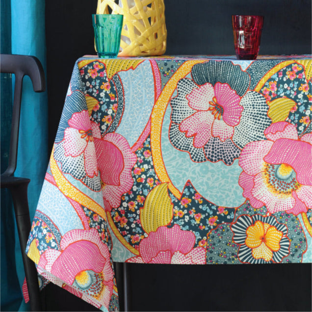 Keiza - Akrylduk med flotte lyserøde og blå blomstermotiver - 175 cm bred