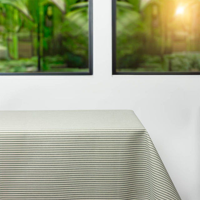 Klitmøller Hvit og grå – Stripet akrylduk