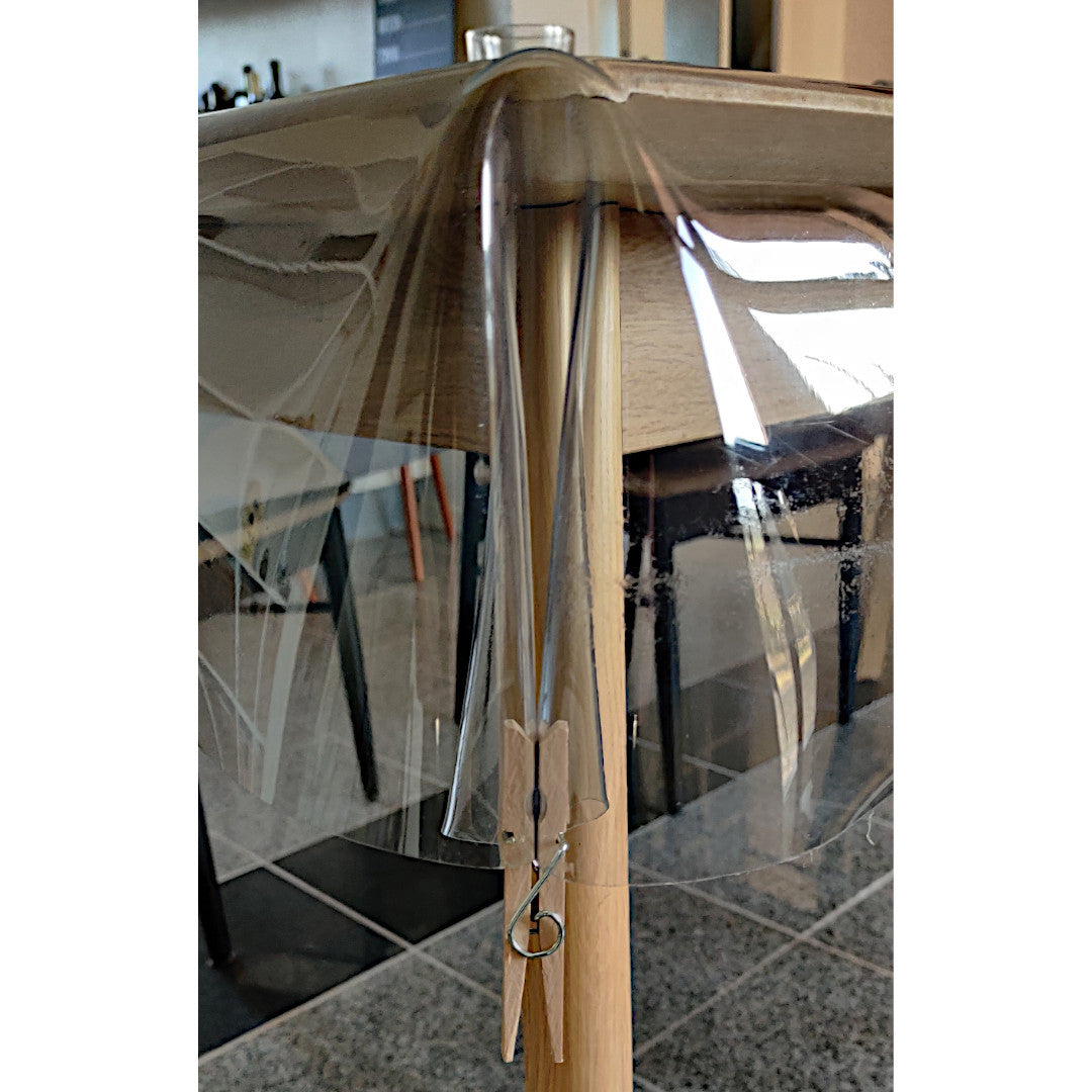 Kraftig gjennomsiktig voksduk – 1,0 mm tykk / ca. 140 cm bred med klype