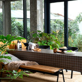 Check Pecan – Lola voksduk med klassisk rutet design, miljø