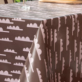 Forest Jump Eggplant – Lola voksduk med abstrakte trær, hjørne