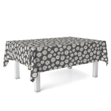 Margarita Antrasitt – Akrylduk med prestekrager, på bord