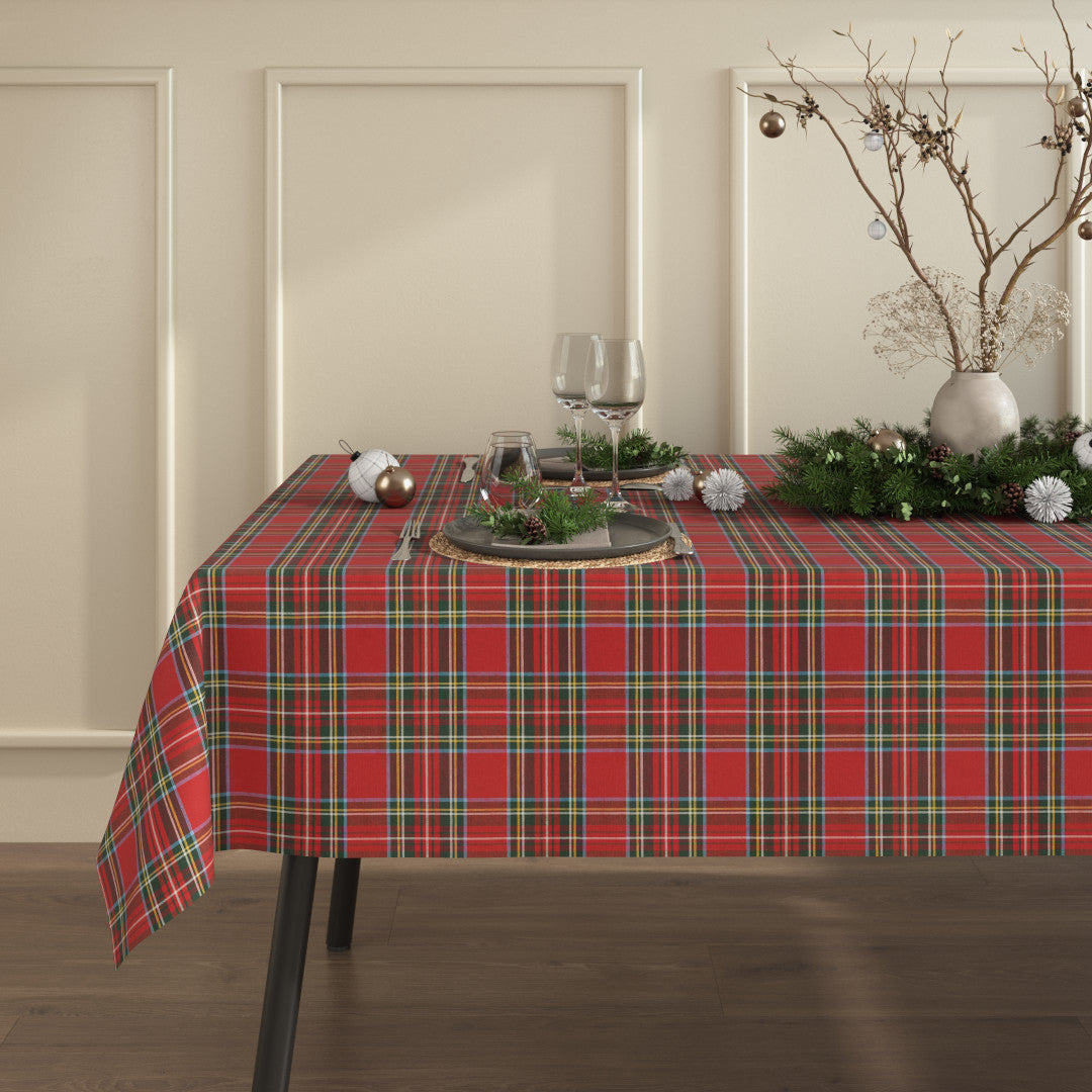 Juleduk Tartan Rød – Klassisk akrylduk med skotske røtter i miljø