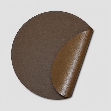 Moon rund spisebrikke i kunstlær – Mokka/Copper – Ø38 cm, foldet