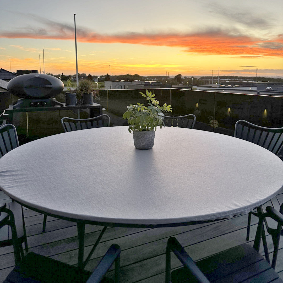 Morillo - Damaskvevd rund akrylduk med strikkant