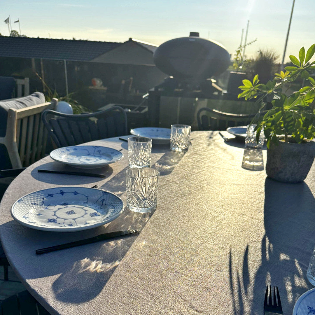 Morillo - Damaskvevd rund akrylduk med strikkant