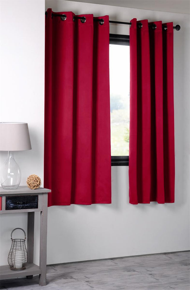 Notte Rød – Mørkleggingsgardin 135 x 180 cm