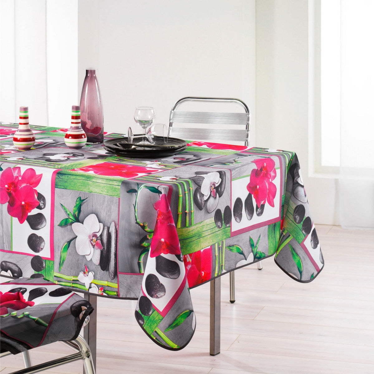 Orchidee, duk med flekkavvisende behandling – 150 x 240 cm