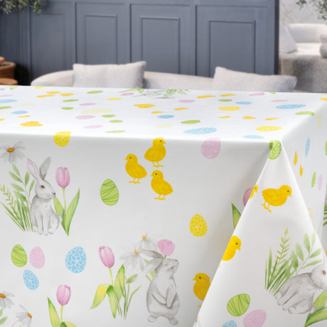 Påskeglede – voksduk med kyllinger, harer og egg