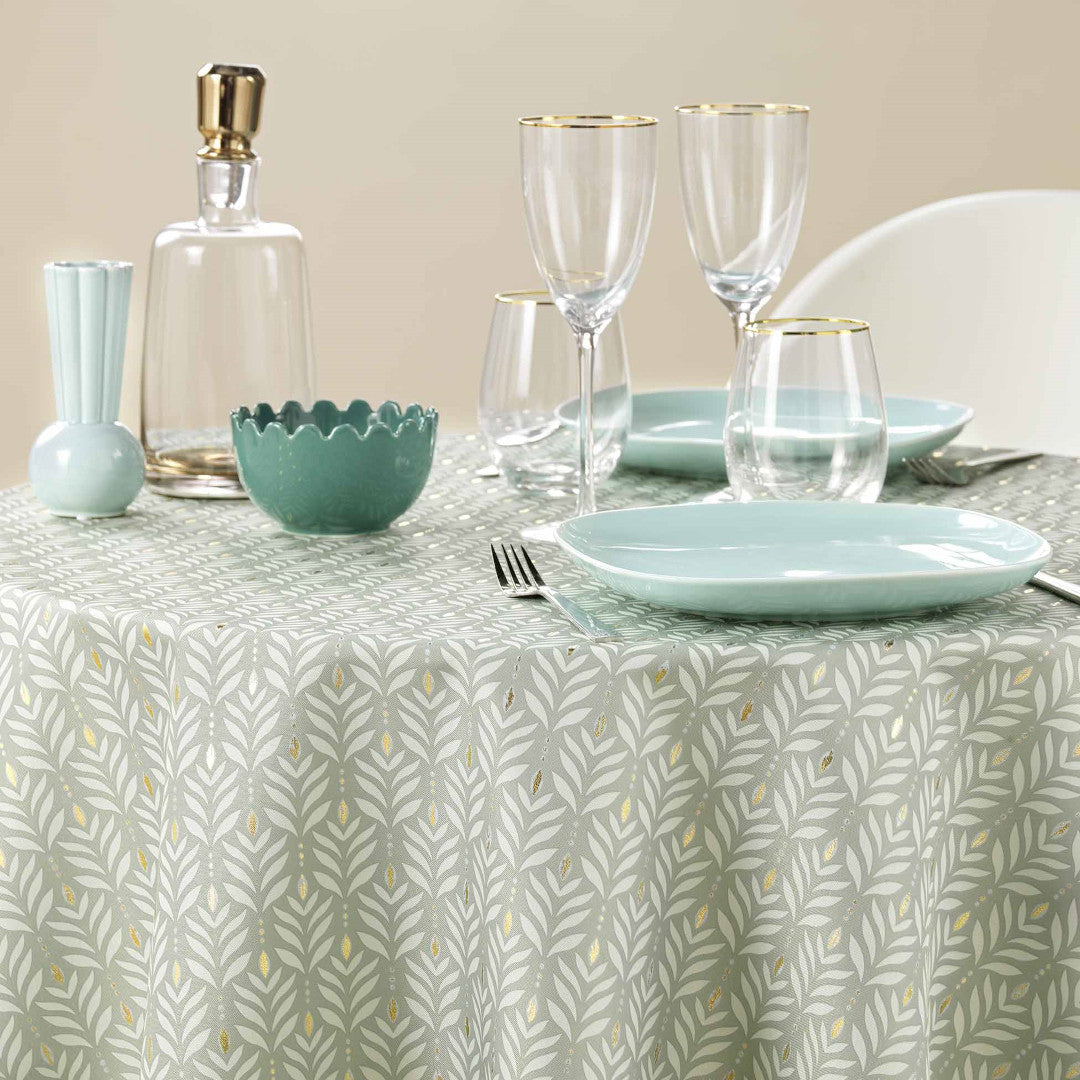 Piana Sage Ø 180 cm, rund duk med flekkavvisende behandling, dekket bord