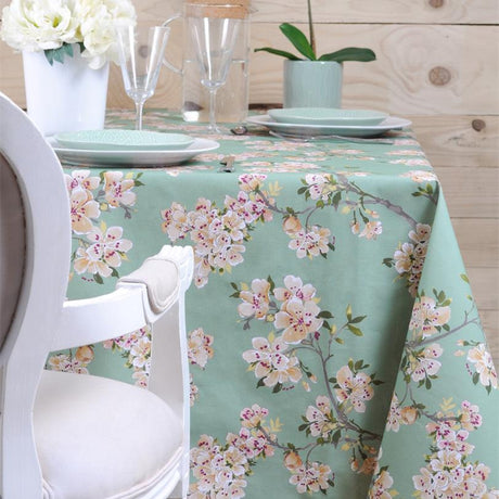 Prunus Grønn - Akrylduk med flotte lyse blomster - 155 cm bred