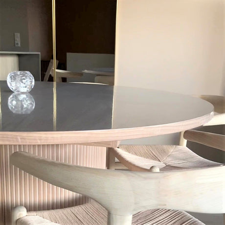 Rund gjennomsiktig voksduk med strikk – stue