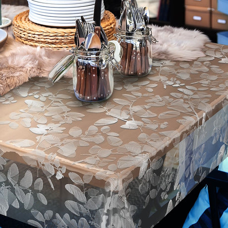 Sally, klar plast gjennomsiktig voksduk med hvit strekblomst