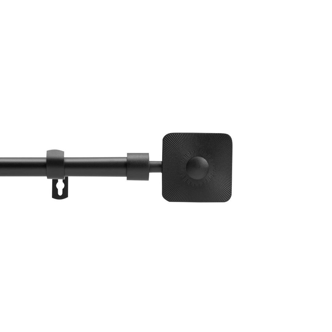 Sarita Svart – Justerbar gardinstang 120–210 cm