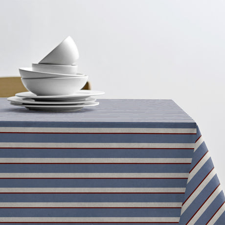 Sentimental Stripe Blue – Södahl akrylduk i 100 % bomull med antiskli bord