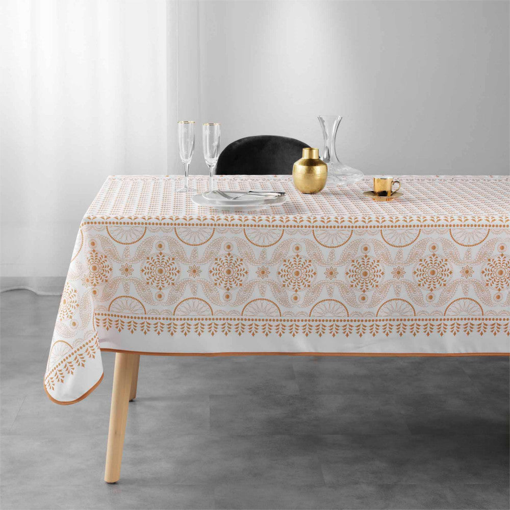 Sherine White – juleduk/nyttårsduk med flekkavvisende behandling, 150 x 240 cm