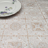 Shiny White Lace – Blondeduk med skinnende overflate