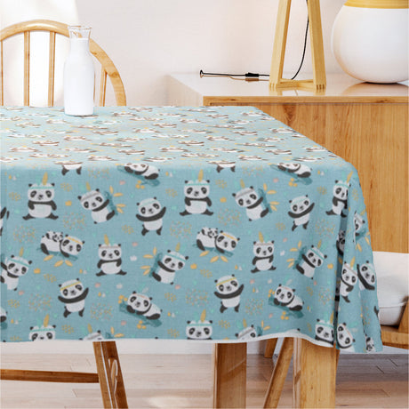Sichuan - Akrylduk med små pandaer 140 cm bred