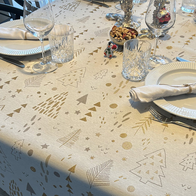 Spor i Granskogen Gull Lurex – Råhvit juleakrylduk