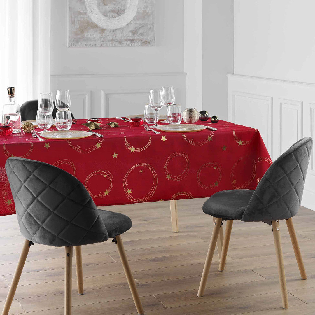 Star Metallic Print Red/Gold – Rød juleduk med gulltrykk 150 x 240 cm